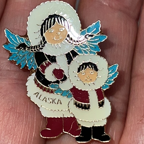 4 Alaska Angel Enamel Lapel Scatter Pins By Ace - Picture 9 of 12